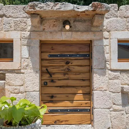 Mia 2 - Six Bedroom With Private Pool Krivodol